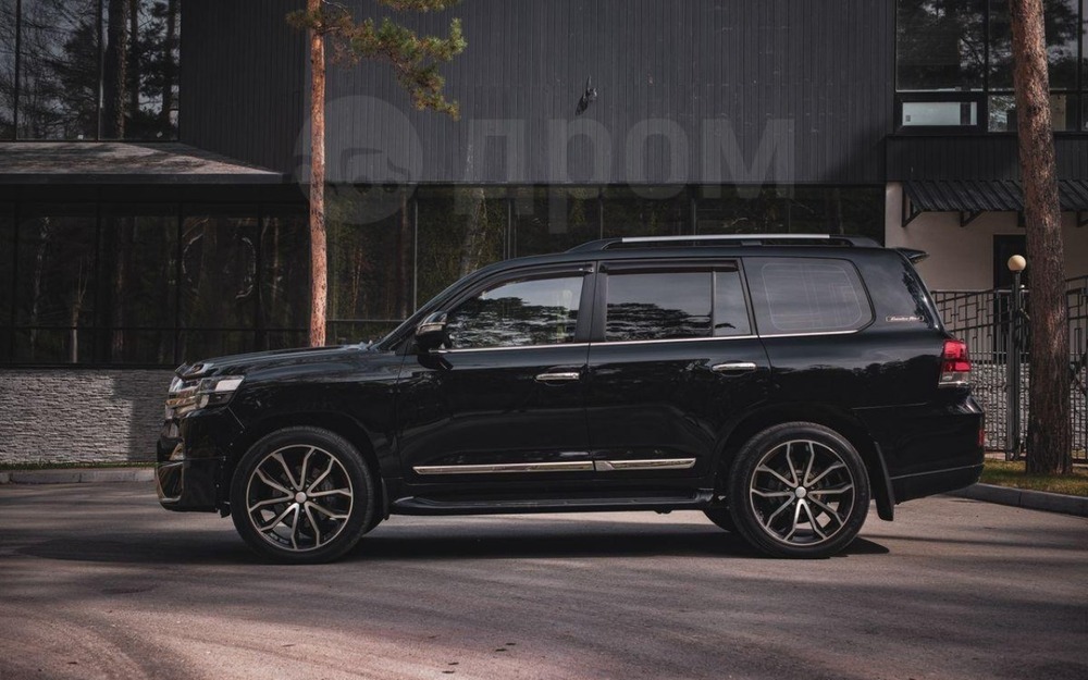 Toyota Land Cruiser 200