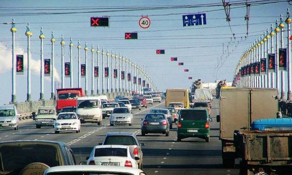На вылетных магистралях снимут ограждение