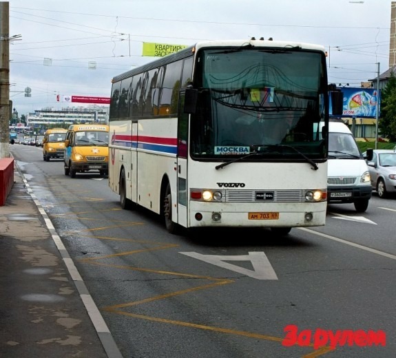 В Москве организуют 15 участков с полосой общественного транспорта