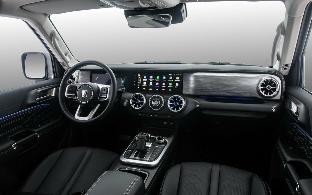 Интерьер Tank 300