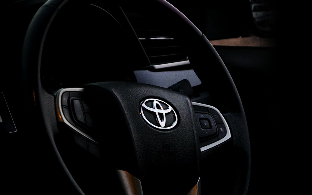 Toyota укрепляет бренд в России, несмотря на уход с рынка