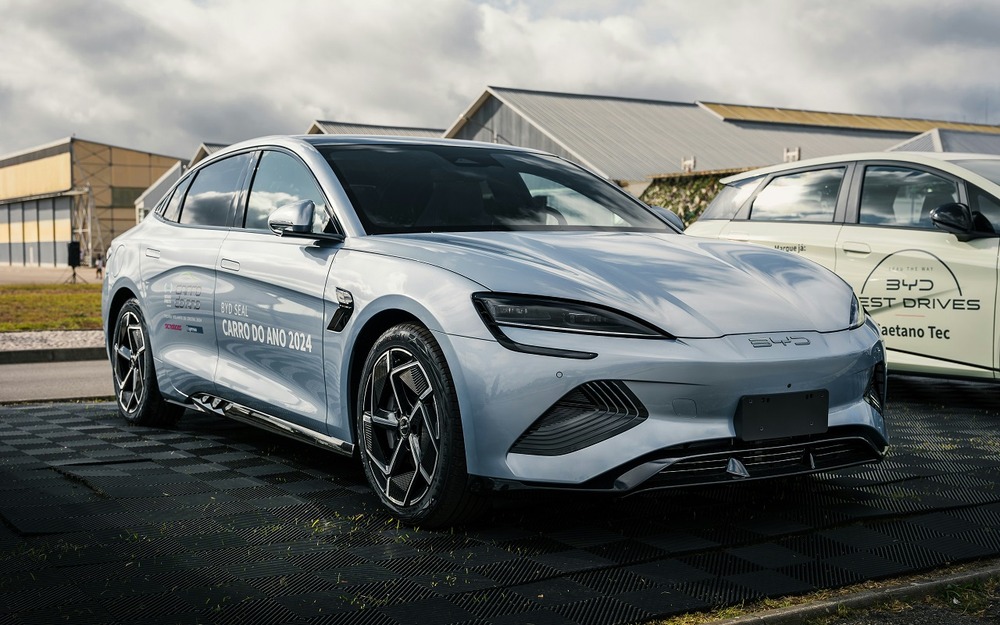 «Китайцы» все же захватили мир: BYD обогнал Tesla по продажам электрокаров в мире