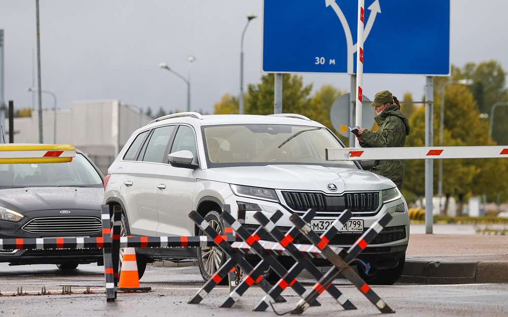 Правила проезда автомобилей через границу станут жестче - Госдума