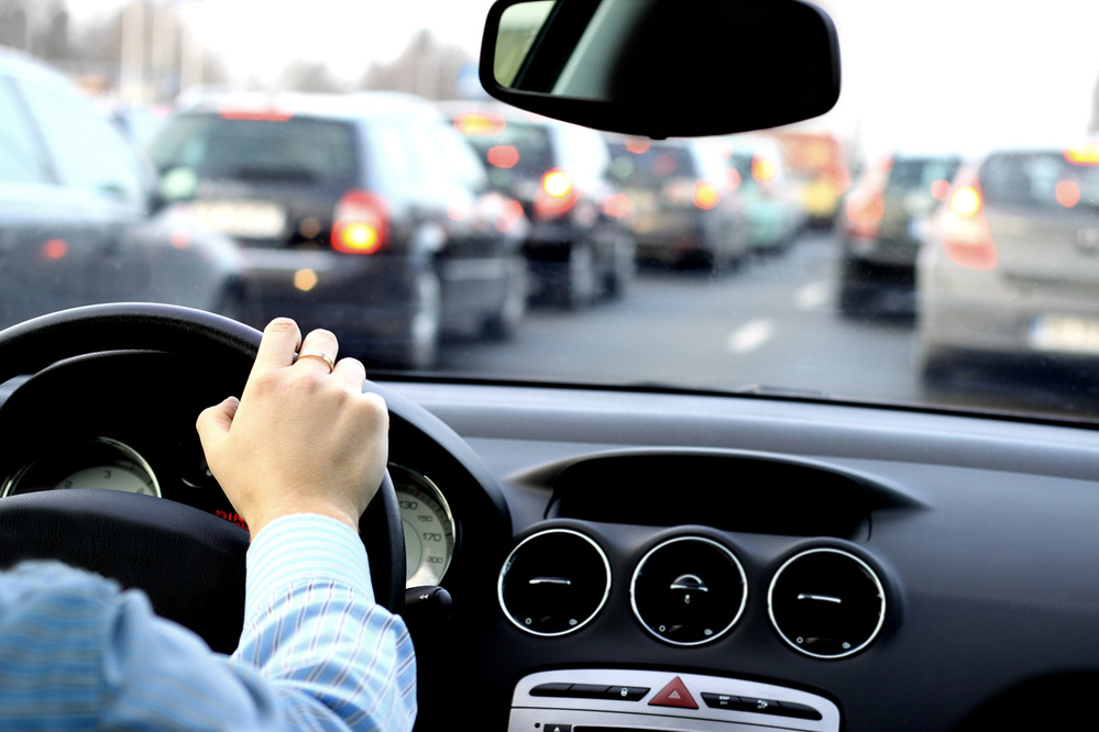 37% автовладельцев редко садятся за руль - ВЦИОМ