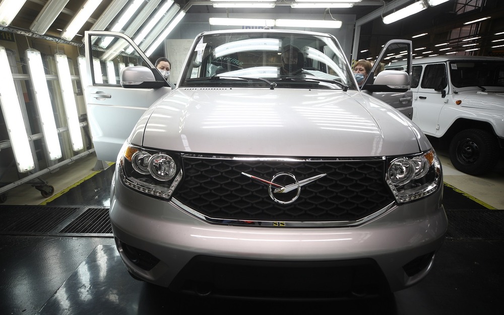 Почему обновленный Патриот выйдет еще нескоро: ответ УАЗа