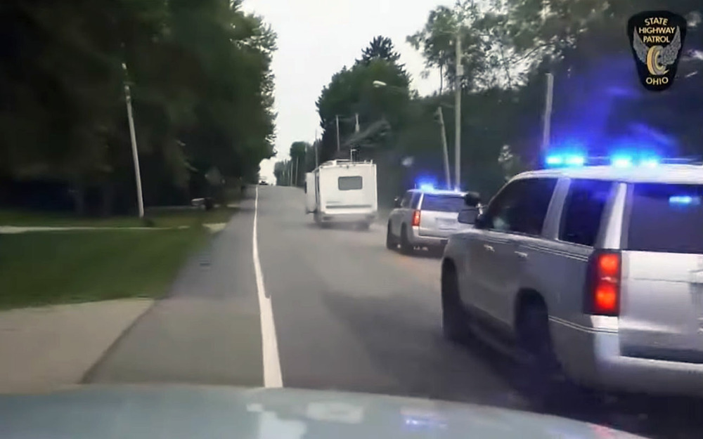 Видео погони за домом на колесах - крепкий орешек