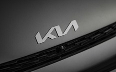 Kia на закрытой встрече с дилерами сообщила детали плана возвращения в РФ