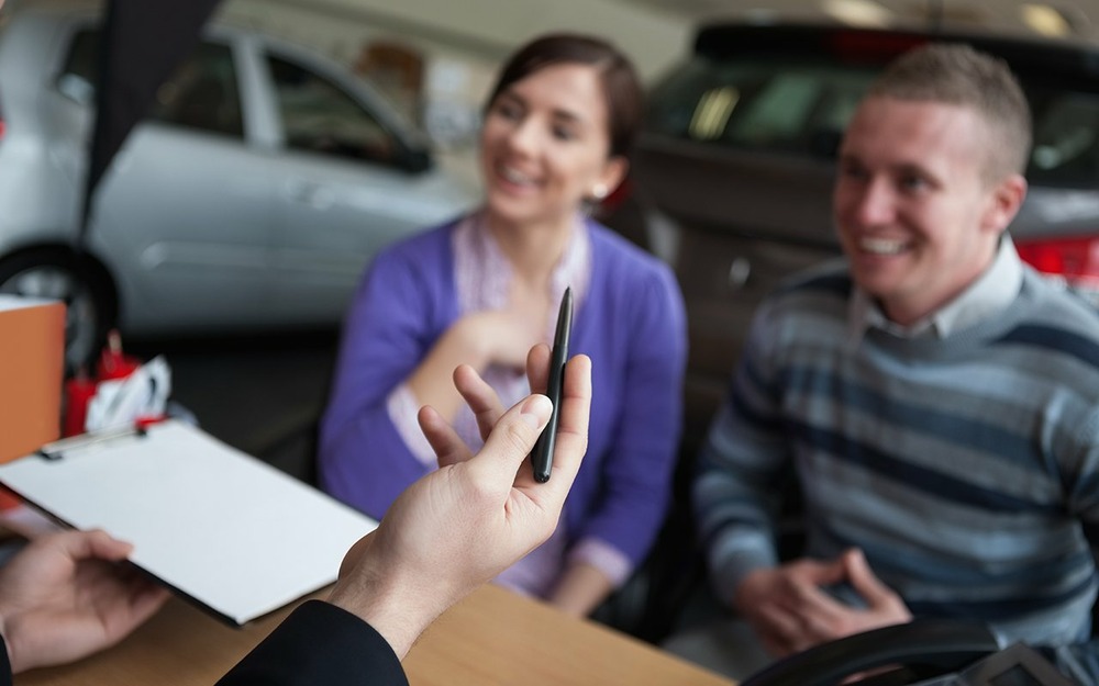 Названа средняя цена автомобиля в России