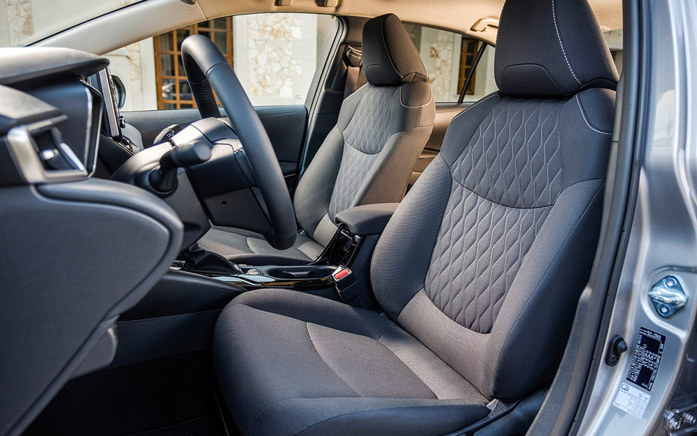 Интерьер Toyota Corolla