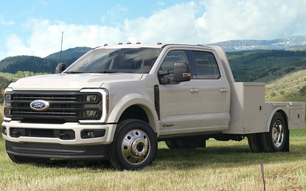 Ford начал выпуск «рабочих лошадок» в люксовой версии