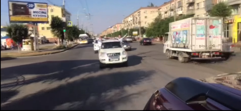 Академия МВД проверит автопробег ее выпускников на Land Cruiser&#39;ах