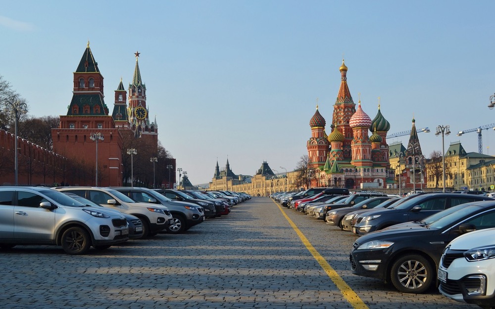 В России наведут порядок со «стоянками для избранных»