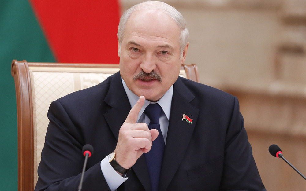 Лукашенко нужно больше электромобилей: в стране слишком много электричества!