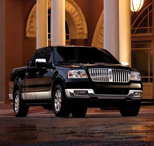 Ford собрал первый люксовый пикап Lincoln Mark LT