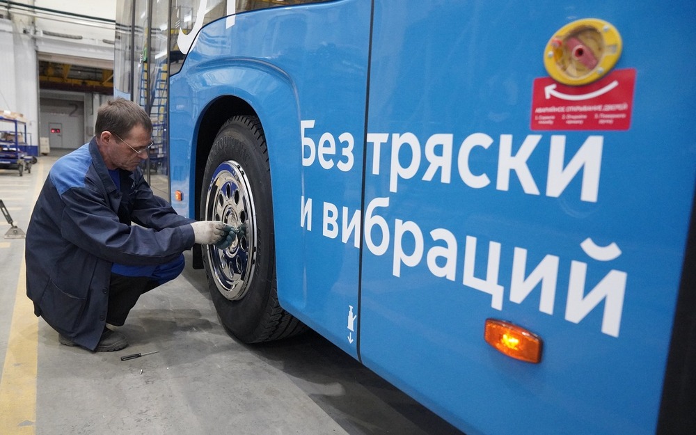 В 2025 году в России резко упадет производство автобусов и грузовиков