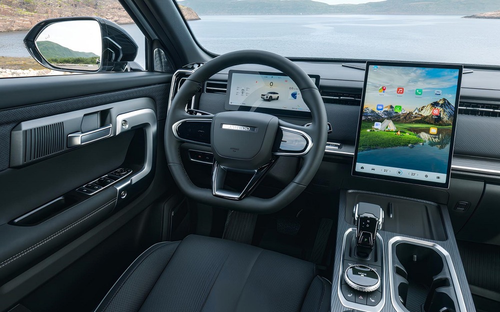 Интерьер Jaecoo J7 LE