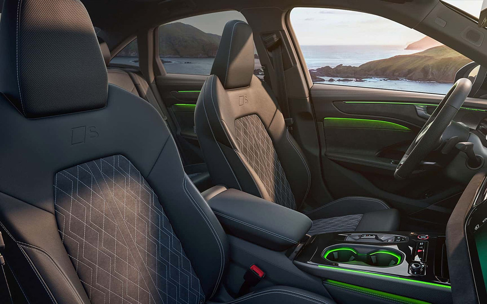 Интерьер Audi A6