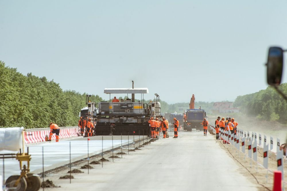 В Новосибирской области построят 50 км федеральных дорог из цементобетона