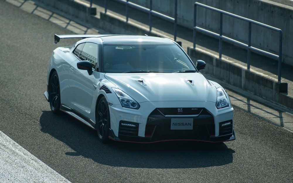 Nissan GT-R