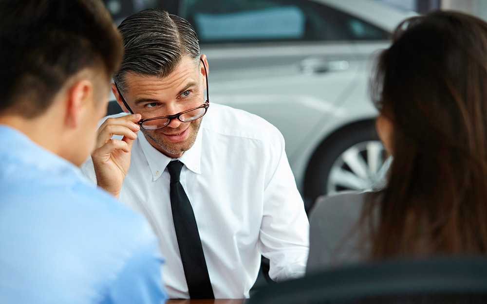 Последний шанс купить машину без лишней наценки: эксперты назвали точный месяц