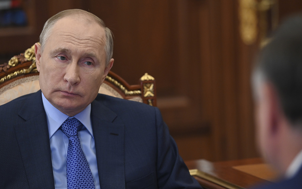 Путин: Россия не может терять в ДТП столько же людей, как во время войны