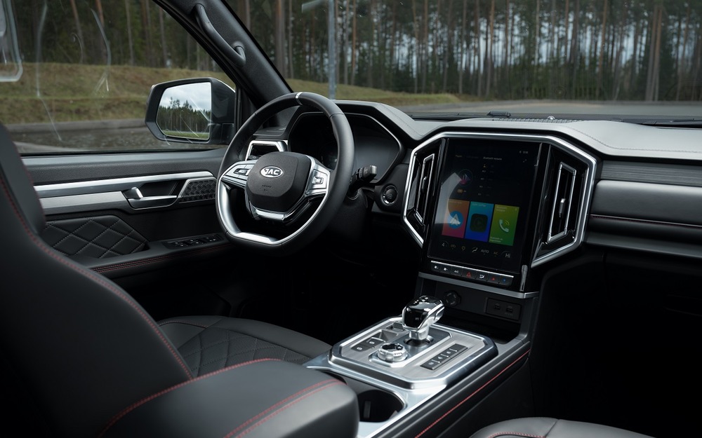 Интерьер JAC T9