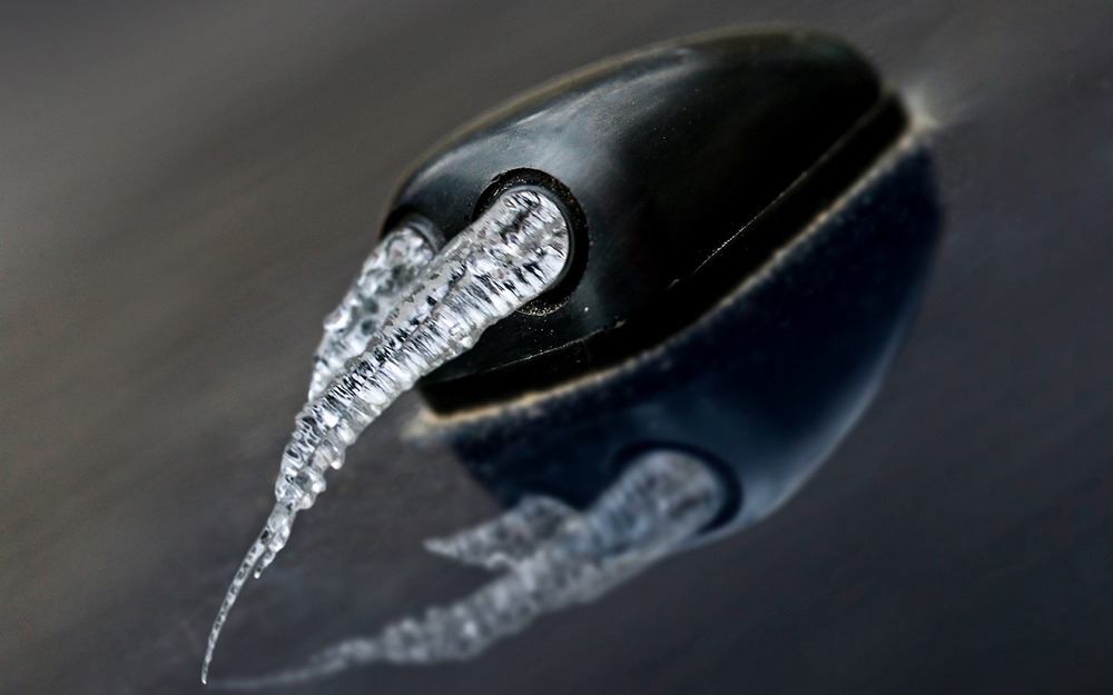 Как растопить лед в бачке омывателя автомобиля