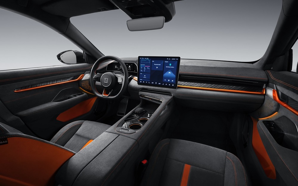 Интерьер современного Zeekr 001 Sport Edition