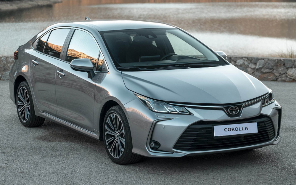 Toyota начала продажи новой Corolla