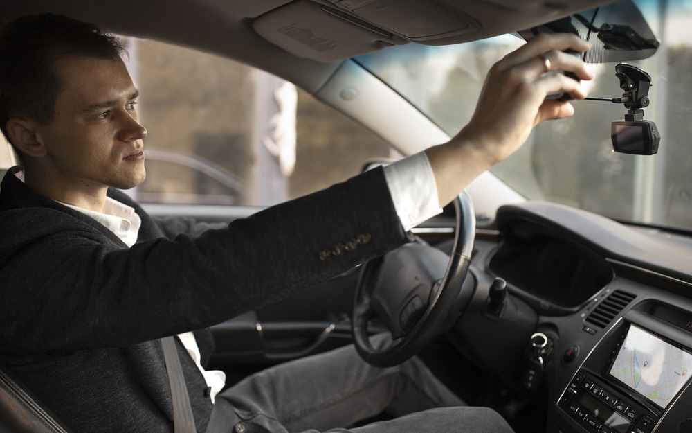 Этот аксессуар должен быть в каждой машине - он избавляет от многих проблем