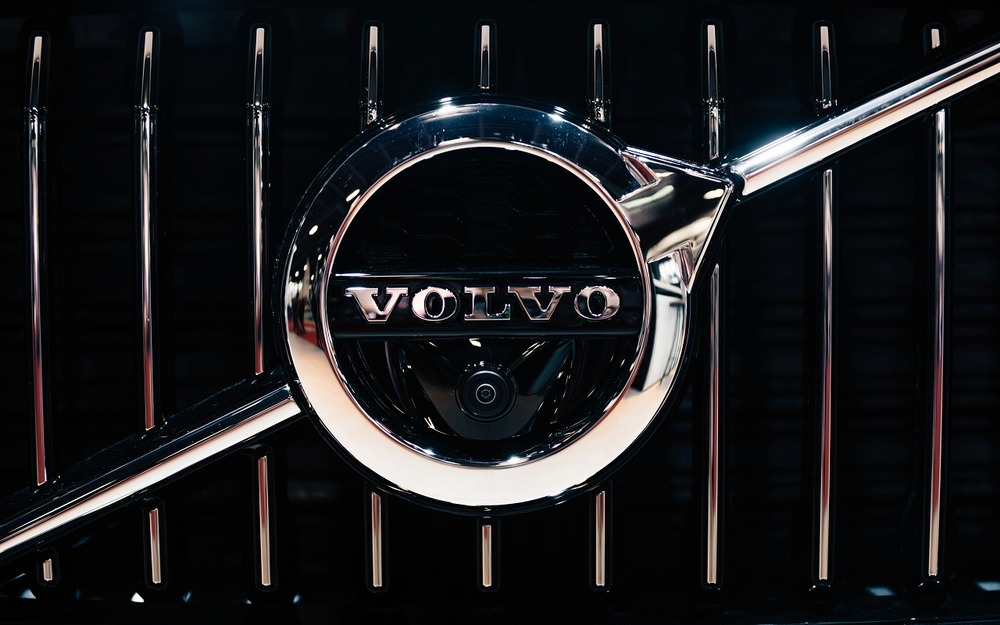Ноу-хау: технология безопасности Volvo Cars предупредит об авариях на маршруте