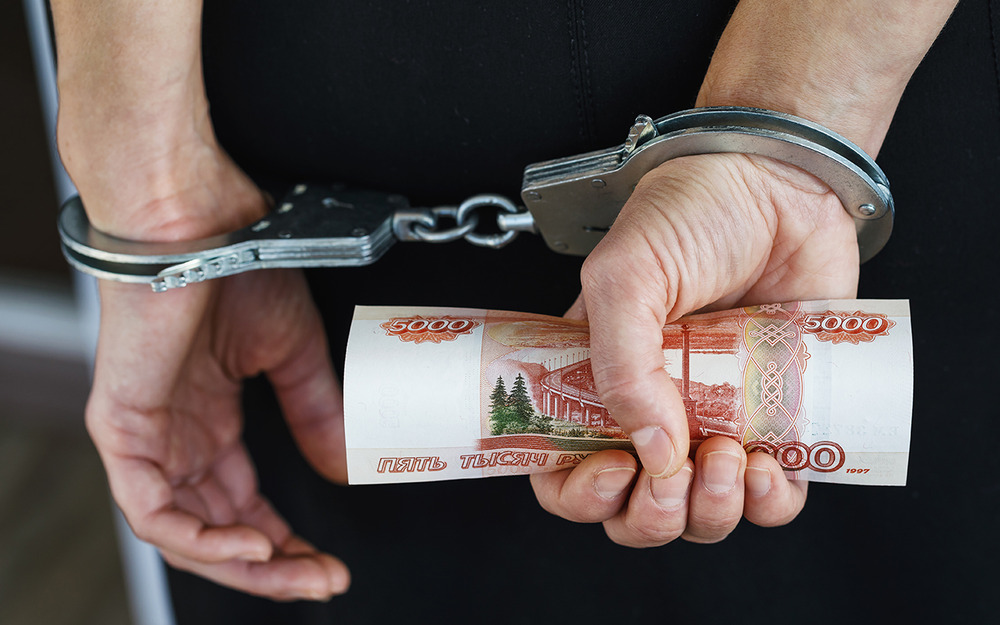 Дележ взяток сотрудниками ГИБДД сняли на видео