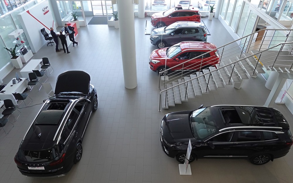 Раскрыт эффективный метод, которым пользуются китайцы на авторынке в РФ