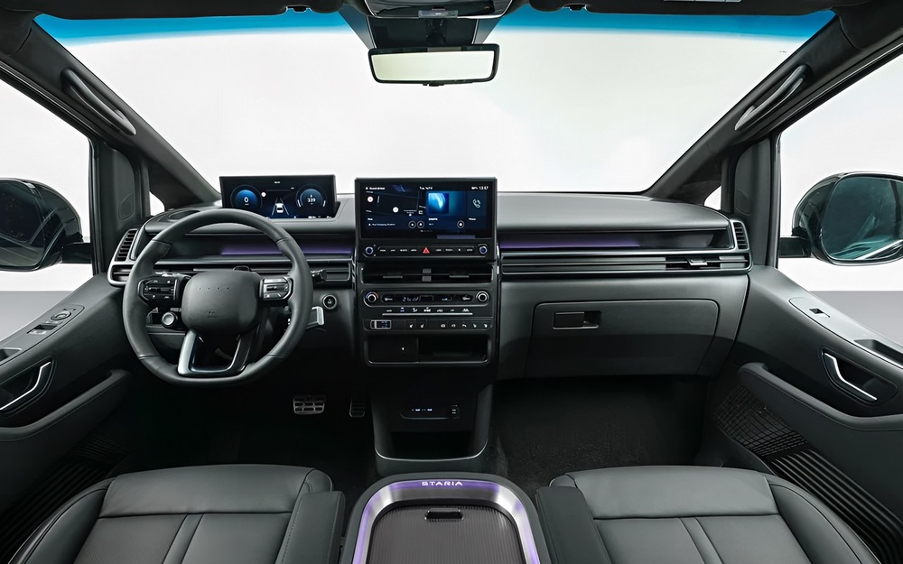 Интерьер Hyundai Staria Electric