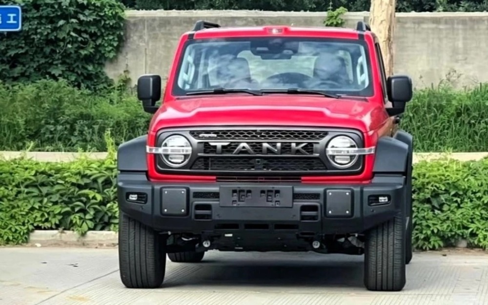 Tank 300 Hooke Edition