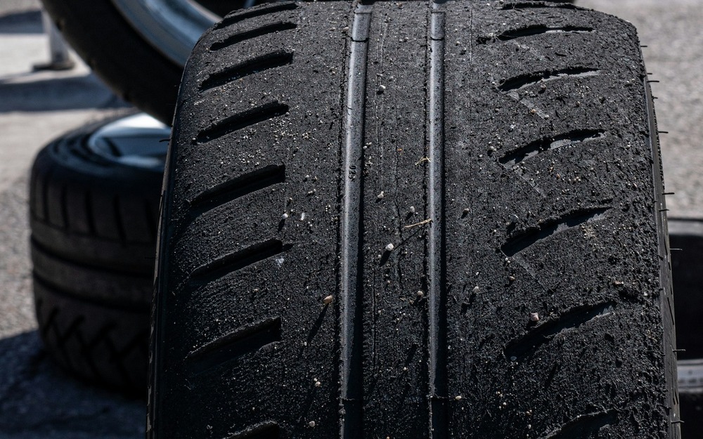 Названы пять причин, почему шины изнашиваются раньше времени