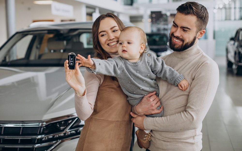 Семь мест, не дороже 1,5 млн - выбираем надежное авто для всей семьи