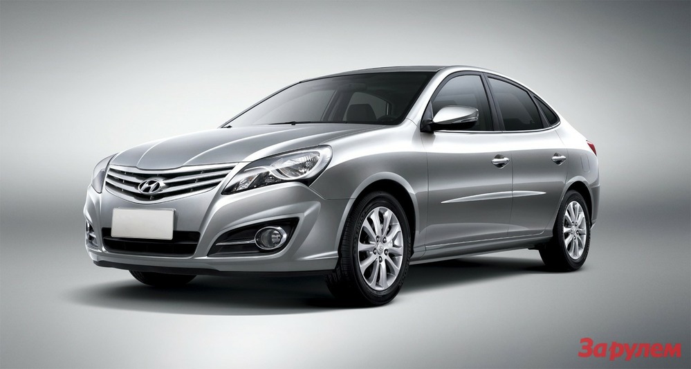 Hyundai сделала рестайлинговую Elantra