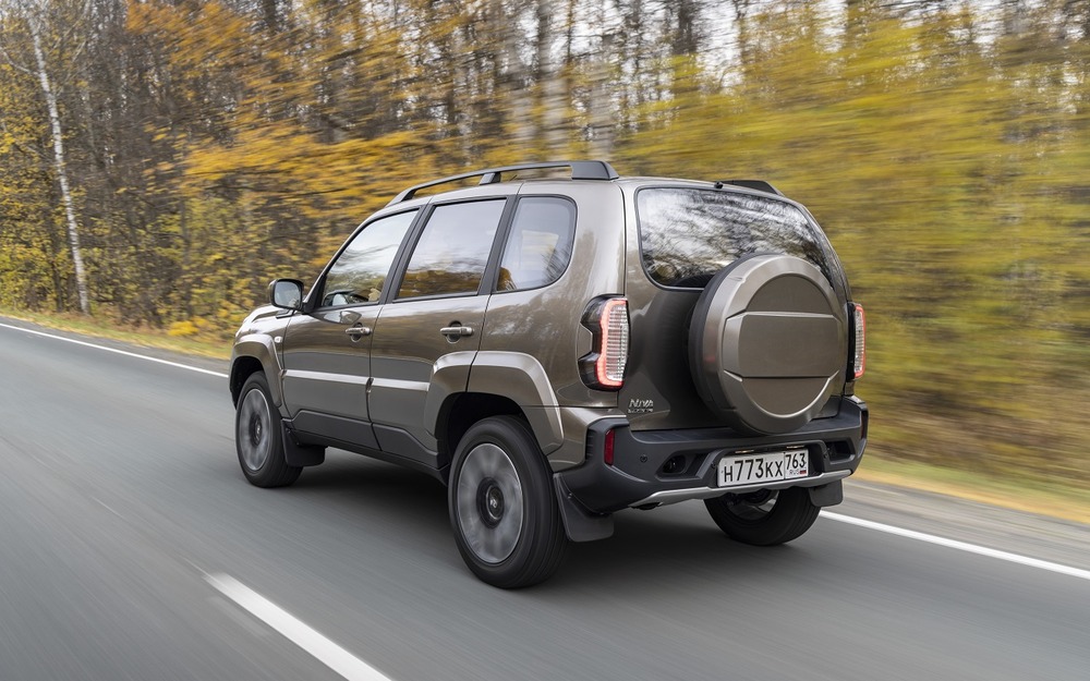 Niva Travel с новым мотором - как разгоняется и какой расход?