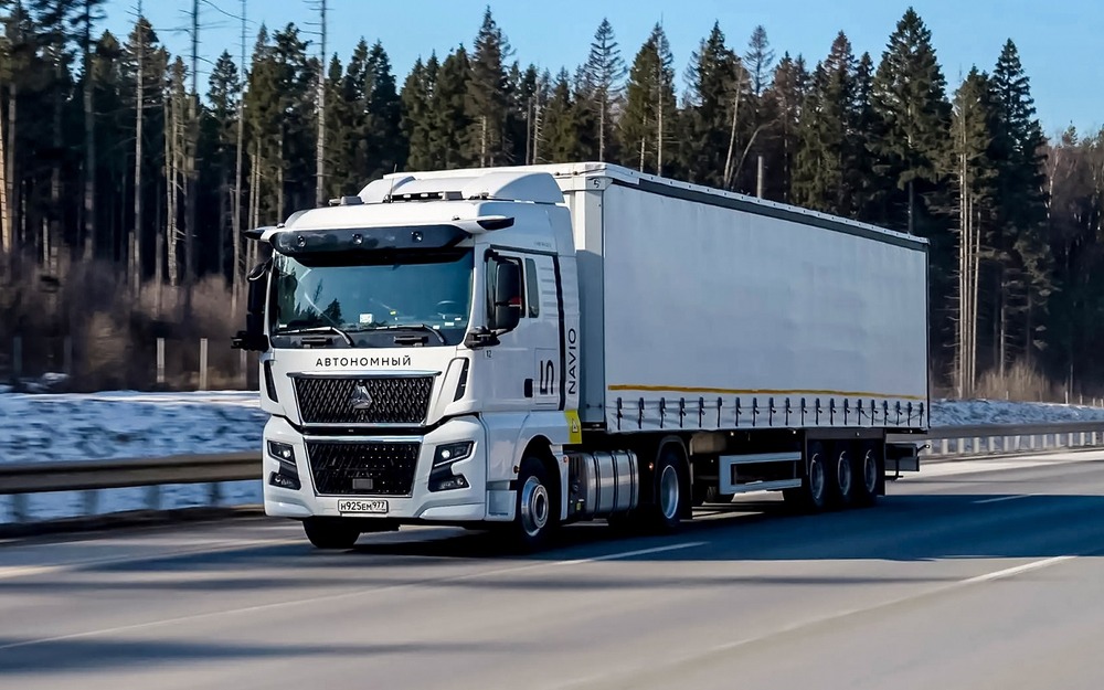 Новое в законе: автопилот второго уровня получил водительские права