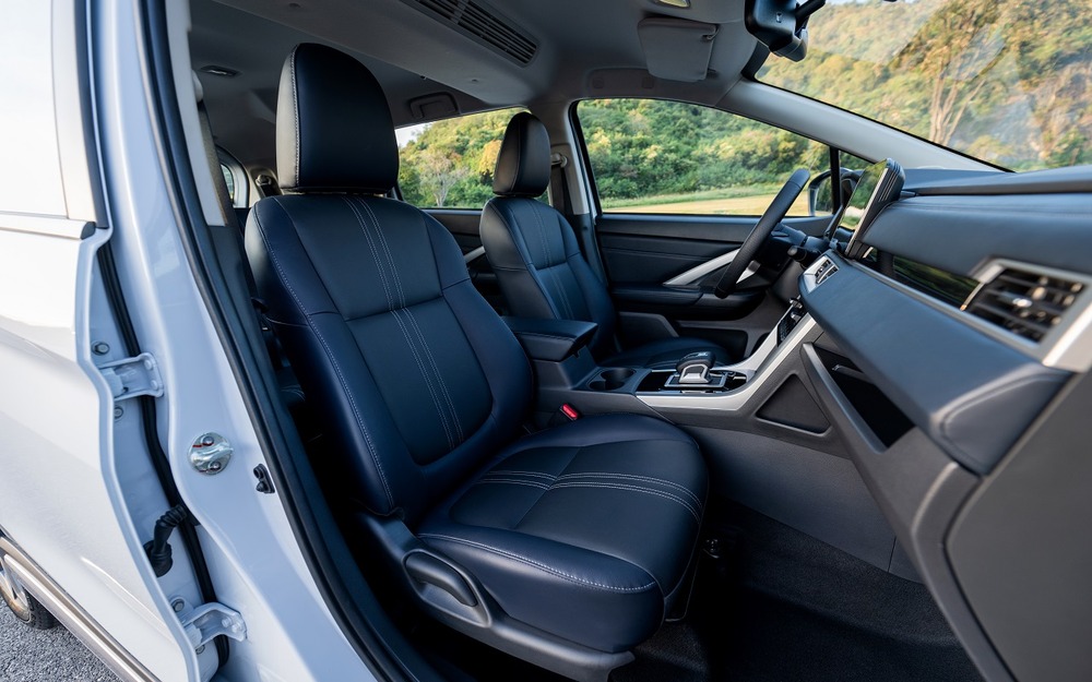 Интерьер Mitsubishi Xpander Cross