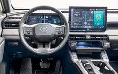Интерьер Toyota RAV4
