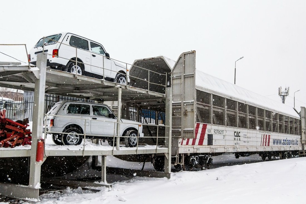 Вседорожники Lada 4x4 поехали в Китай