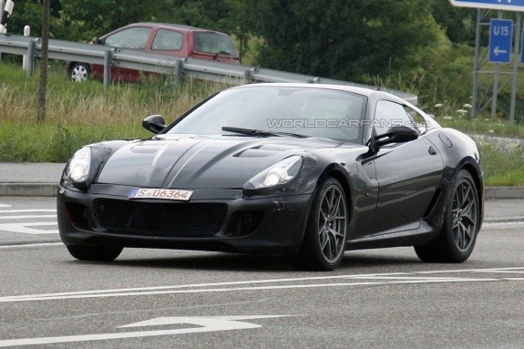 Фотошпионы зафиксировали смену Ferrari 599