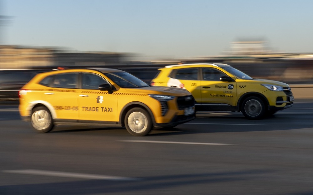 Требования о локализации такси не касаются аренды авто с водителем