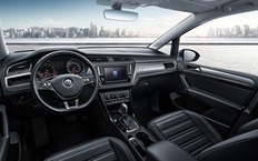 Интерьер Volkswagen Touran