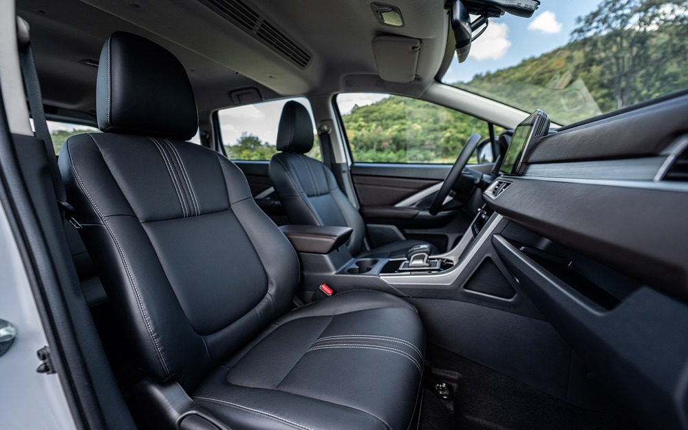 Интерьер Mitsubishi Xpander