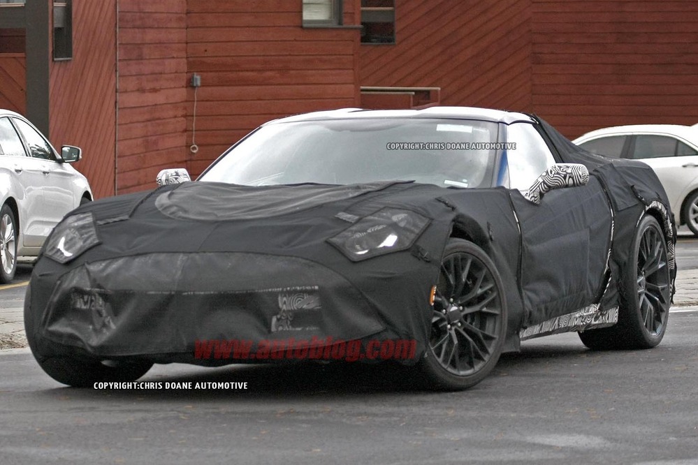 Chevrolet тестирует заряженную версию спорткара Corvette