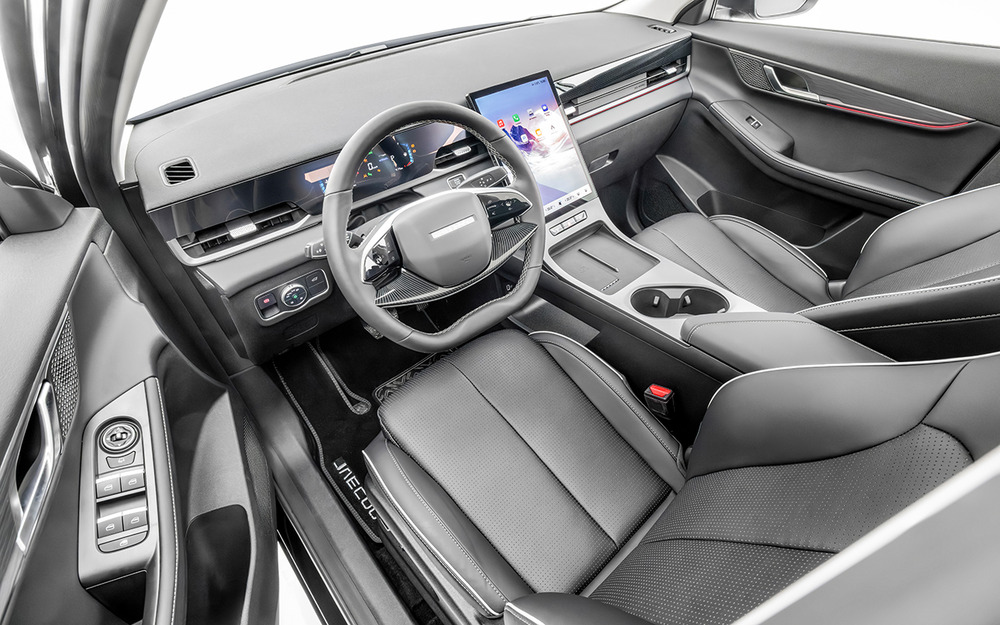 Интерьер Jaecoo J6