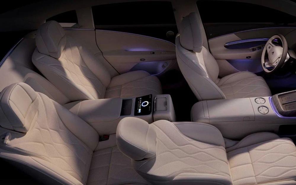 Интерьер Hyptec A800